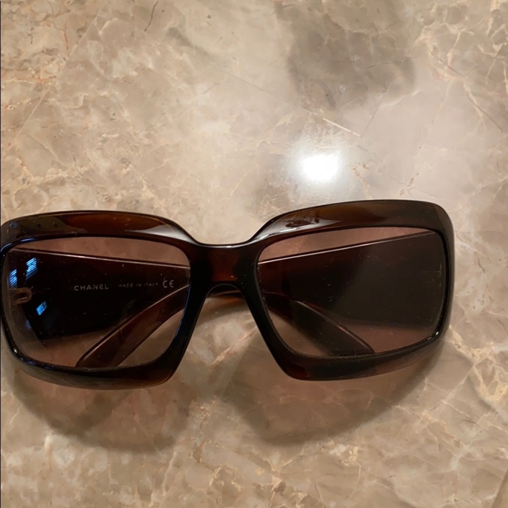 Brown Chanel Authentic Sunnies with pearl C’s.